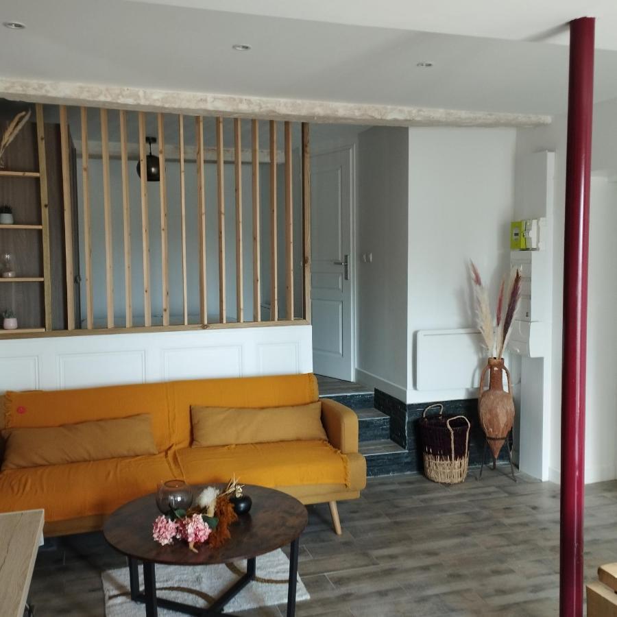 Trevoux: Loft Ravissant Avec Terrasse 아파트 외부 사진